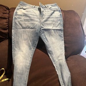 Black label buckle jeans size 32 in great condition super soft 25 inseam